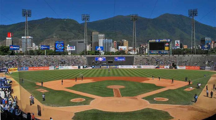 LVBP estadio Universitario