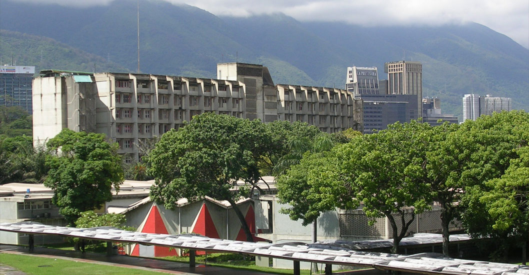 Celebrarán los 80 años de la Escuela de Economía de la UCV con un ...