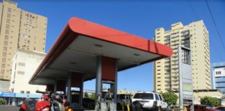Diputado González Moreno: "Usurpación se roba las gasolineras para entregárselas a Irán"