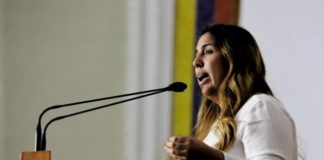 Diputada Desiree Barboza: "Los alacranes y Maduro se roban el dinero de los venezolanos"