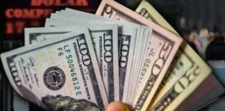 Economista Tripier: “El aumento del dólar acompaña a la hiperinflación en bolívares”