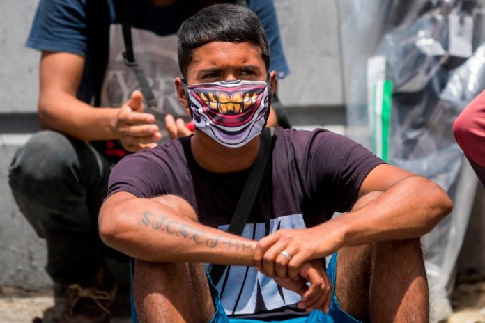 Encuesta reveló que 95% de los venezolanos no tiene capacidad económica para resistir la crisis