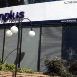 Banplus emitió tarjeta de débito para pagar en divisas