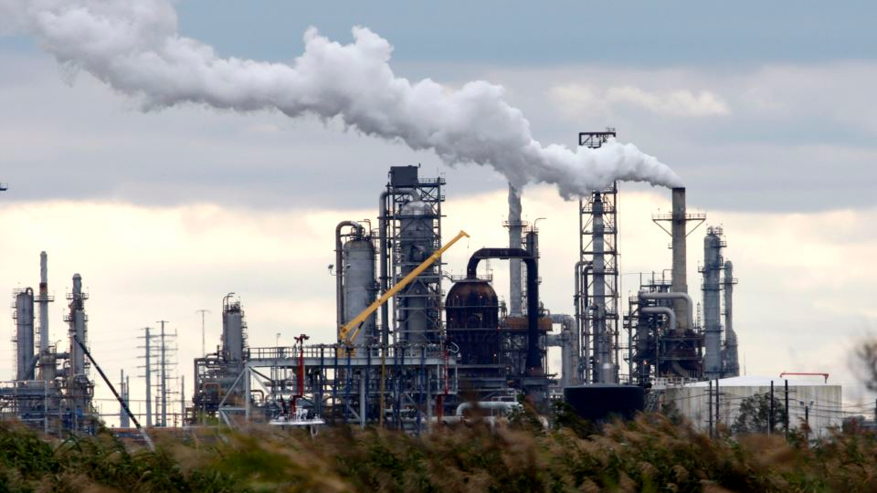 Refinería El Palito produce 40 mil barriles diarios de gasolina