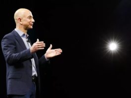 En qué consiste la "regla del silencio incómodo" que utiliza Jeff Bezos, fundador de Amazon, y otros empresarios