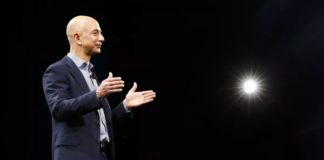 En qué consiste la "regla del silencio incómodo" que utiliza Jeff Bezos, fundador de Amazon, y otros empresarios