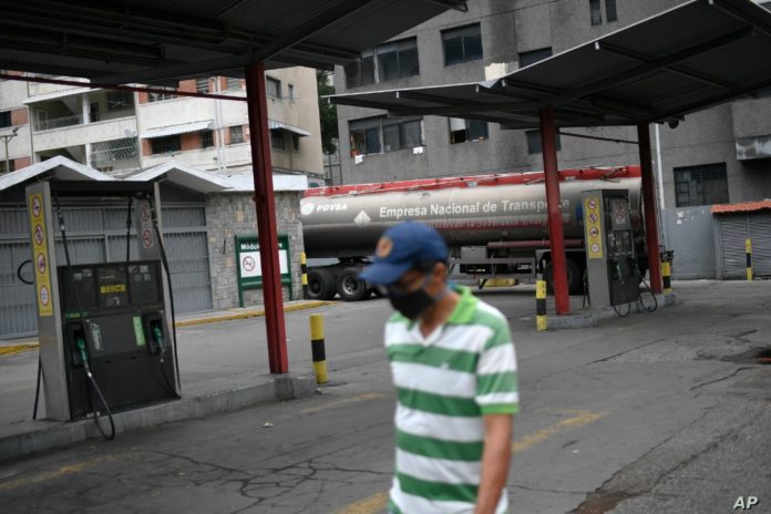 EEUU sanciona a cuatro entidades involucradas en la venta de gasolina de Irán al régimen de Maduro