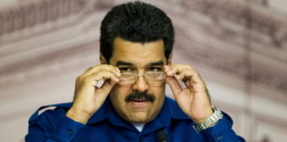Bloomberg: El enviado de Trump, Grenell, intentó negociar en secreto la salida de Maduro