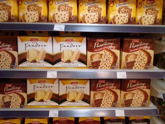 Así están los precios de los panetones en centros comerciales de Caracas