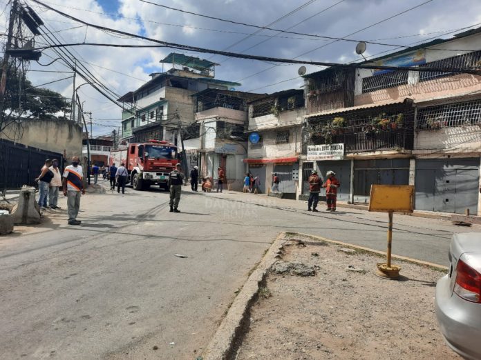 Caricuao, Antímano y Las Adjuntas quedaron sin servicio eléctrico tras explosión de transformador