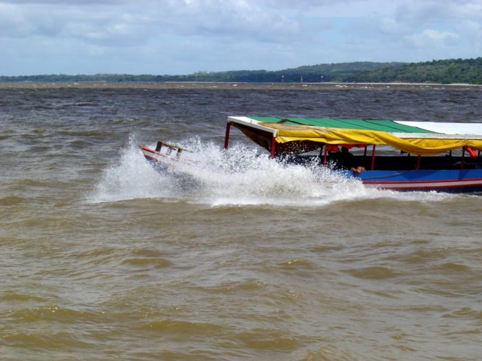 Escasez de combustible paralizó a transportistas fluviales en ríos Orinoco y Caroní (Video)