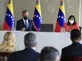 Gobierno de Maduro evaluó con el sector bancario los mecanismos para fortalecer la economía digital