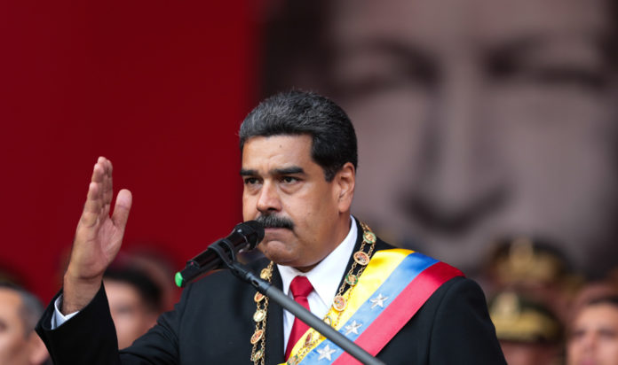 Bloomberg: Maduro se aleja de la sombra de Chávez y construye una base de poder familiar