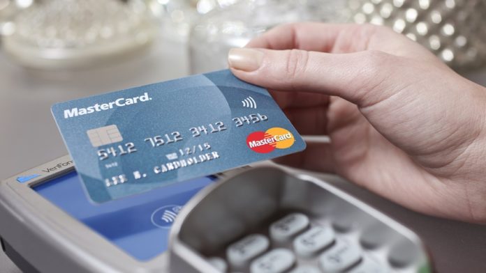 Mastercard permitirá a comercios aceptar pagos con bitcoin
