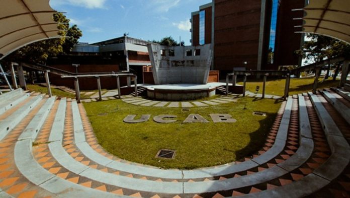 Al menos 150.000 dólares busca recaudar la UCAB para su fondo de becas estudiantiles