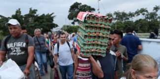 El negocio de vender productos colombianos en Venezuela