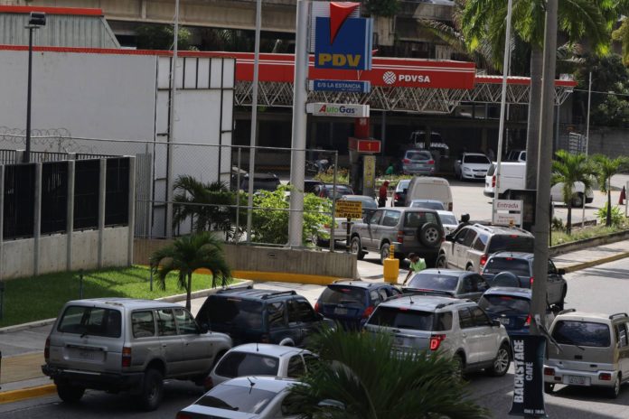 Cámara Petrolera: Minirefinerías en Venezuela mejoraría la oferta de combustible en las E/S del país