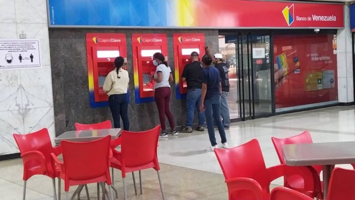 Banco de Venezuela adecua montos de cajeros automáticos