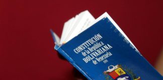 Descentralización, Poder Comunal y Constitución