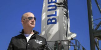 Jeff Bezos, el hombre más rico del mundo, viaja al espacio a bordo de su nave de Blue Origin