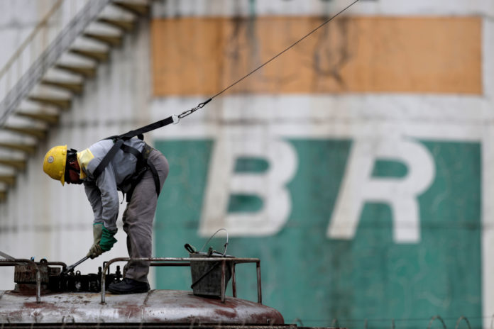 Brasil supera a Venezuela en exportación de fueloil marino hacia Asia