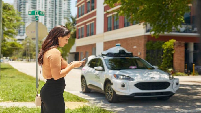 Ford y Lyft lanzarán un servicio de robotaxis en Miami a finales de 2021