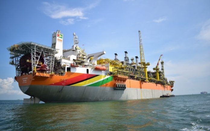 Guyana, Surinam y Ghana se apresuran en explotar sus nuevas reservas petroleras