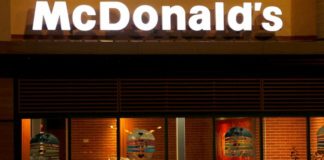 McDonald's comenzará a reabrir sus restaurantes en Ucrania