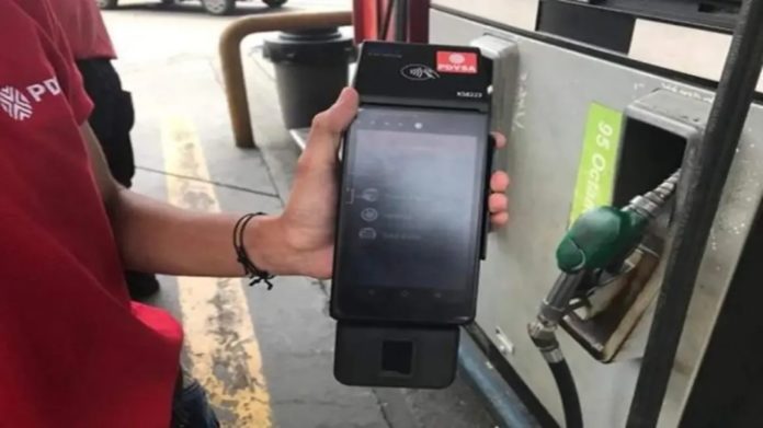 Comprar huellas por $25, la llamativa alternativa para surtir gasolina subsidiada