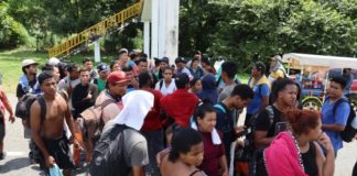 Caravana de migrantes que incluye venezolanos avanza entre denuncias de robos y violaciones en México