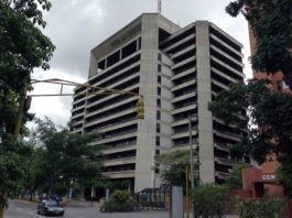 Cámara Inmobiliaria: "hay 500 mil metros cuadrados de oficinas desocupados en Caracas"