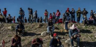 NYT: Miles de venezolanos varados en un limbo burocrático en la frontera entre México y EEUU