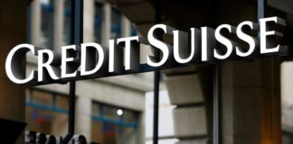 Credit Suisse cae a mínimos históricos en bolsa ante las dudas por su solvencia financiera