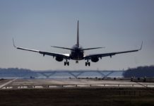 Se reanuda gradualmente el tráfico aéreo en EEUU tras la suspensión de todos sus vuelos