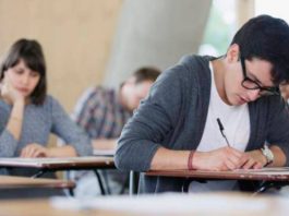 estudiante universitario en clases