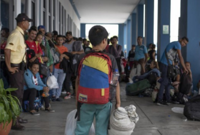 niño migrante venezolano